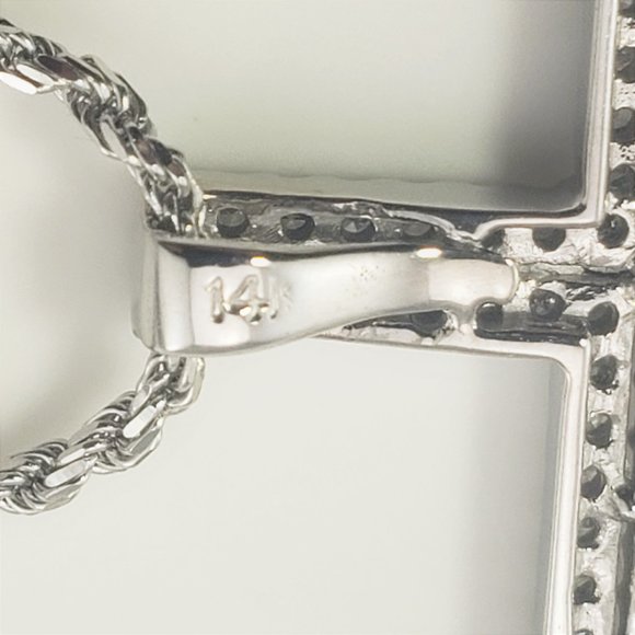 Vintage 14 Karat White Gold Diamond Cross Pendant Necklace #10491 - Picture 6 of 9